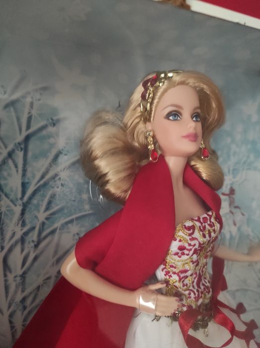 коллекционная кукла Барби Barbie holiday 2010