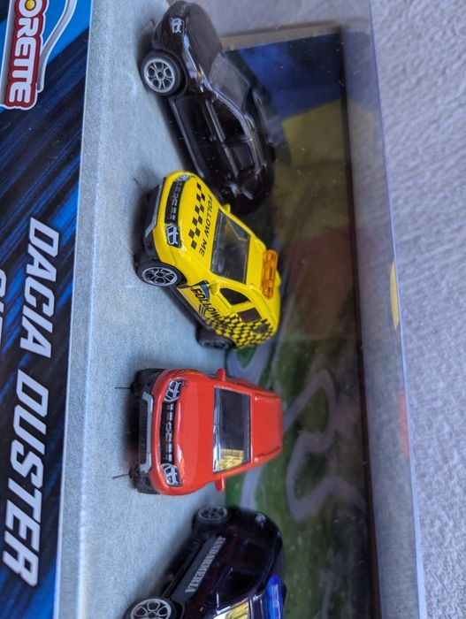 Dacia Duster Giftpack fabryczne opakowanie Majorette model modelik