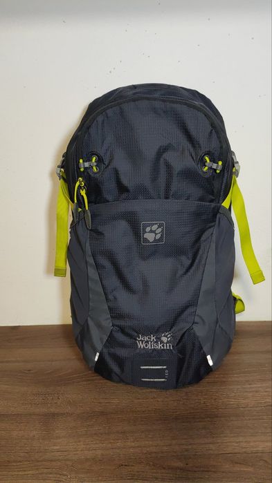 Функціональний рюкзак Jack Wolfskin у відмінному стані.
Об'єм 24л.
Вик