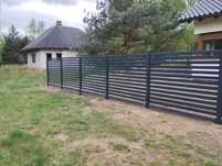 Ogrodzenie frontowe , front palisada ozdobna
