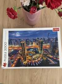 Puzzle 2000 Dubaj nocą Trefl