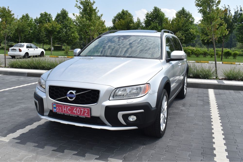 Volvo  xc70  2016