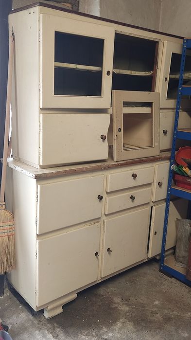 Bifyj, śląski mebel kuchenny. Renowacja