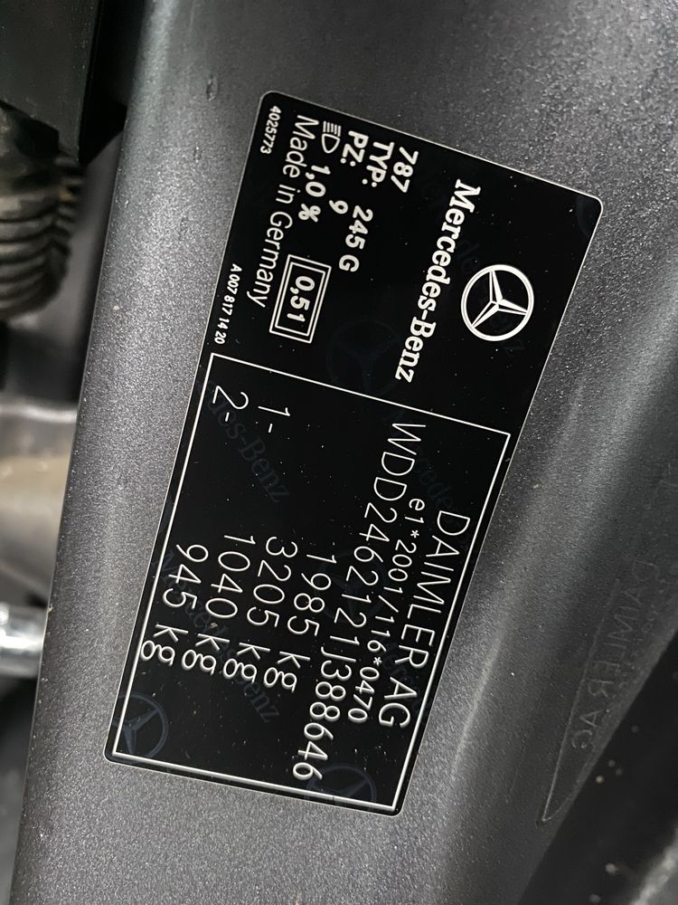 Ляда кришка багажника Mercedes Benz w246 (розбите скло), колір 787