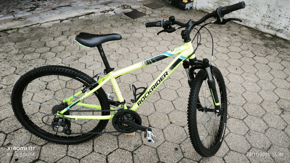 Bicicleta B'Twin Rockrider ST500