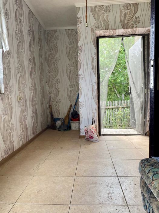 Продам дачу в мальовничому місці біля річки