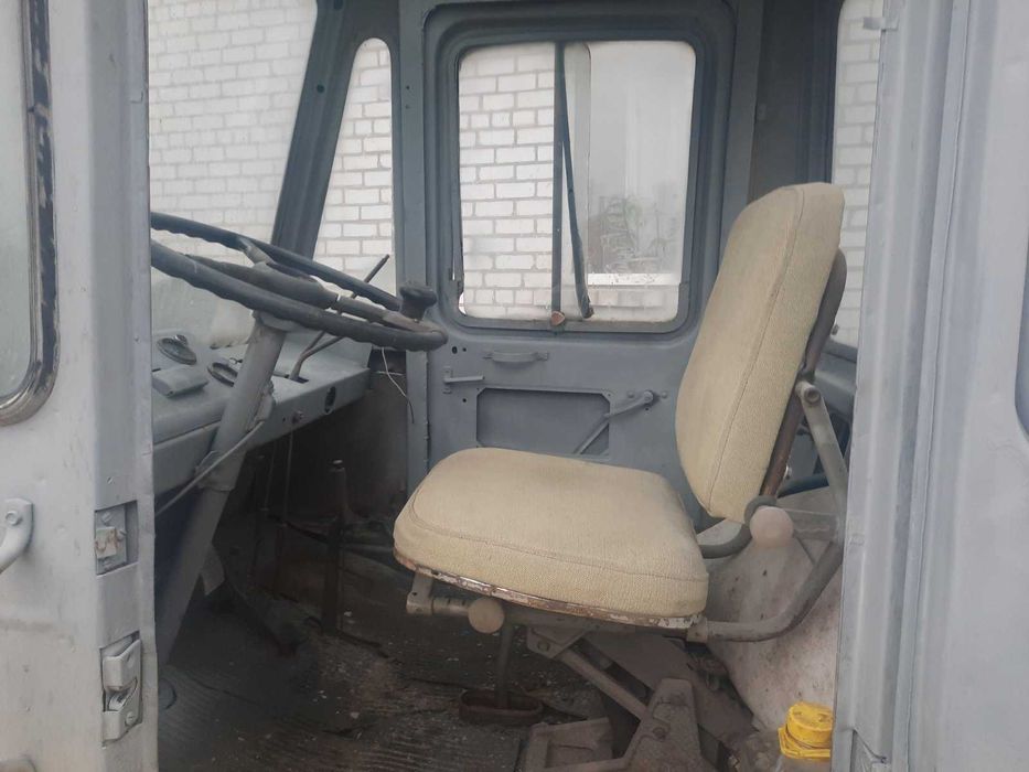 Навантажувач вилковий Львівський 5т