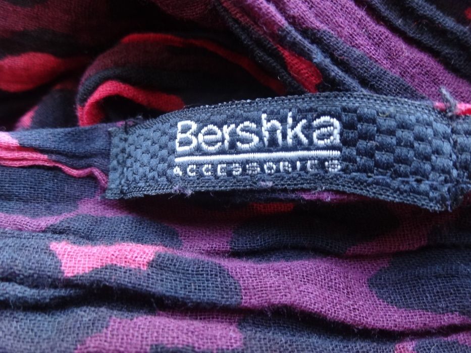 Женский шарфик парео Bershka бордовый с черным
