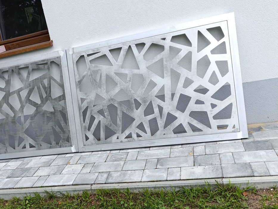 Brama  wypalana laserowo CNC nowoczesna 3mm Aluminium