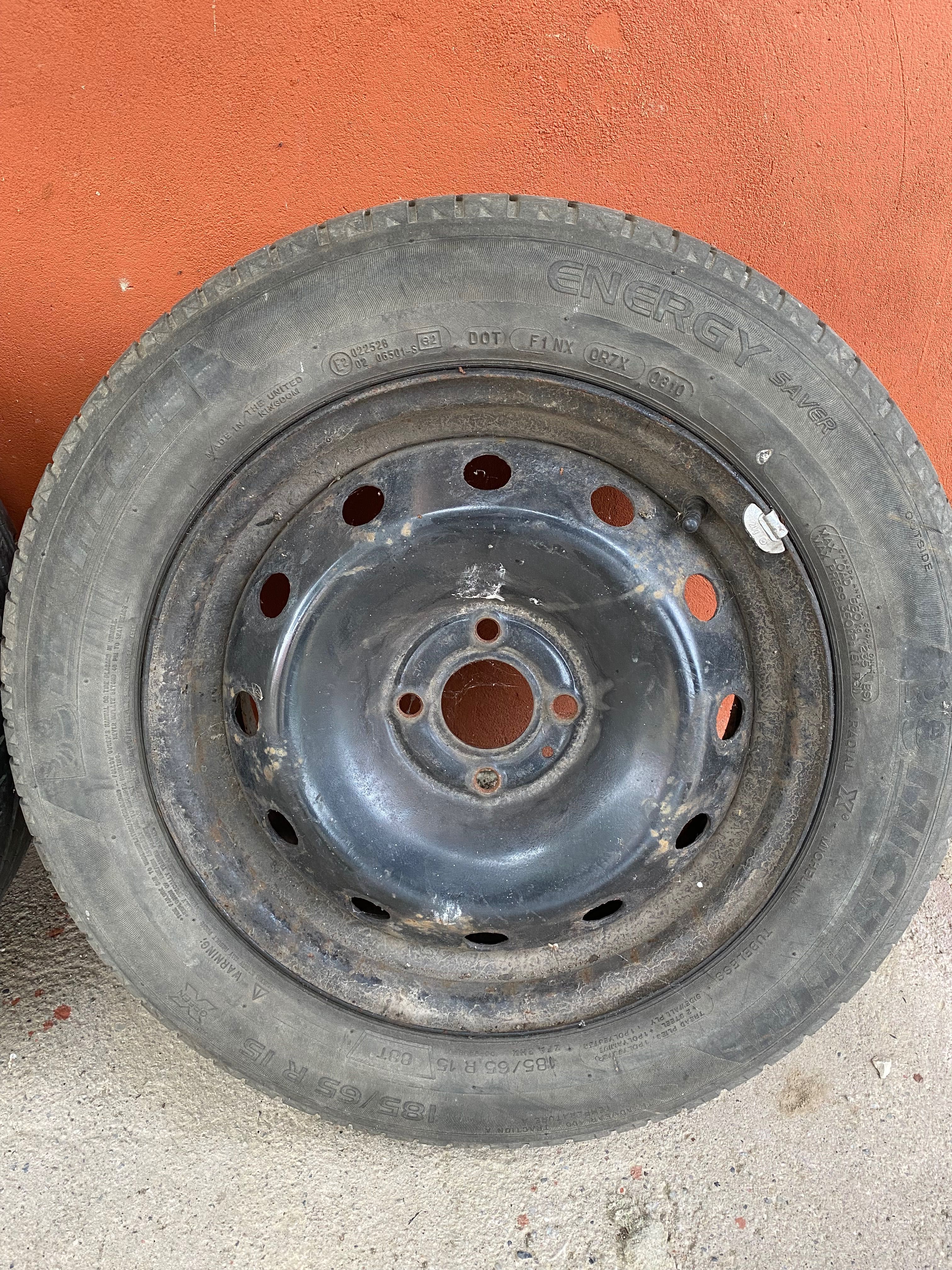 Opony z felgami 185/65R15