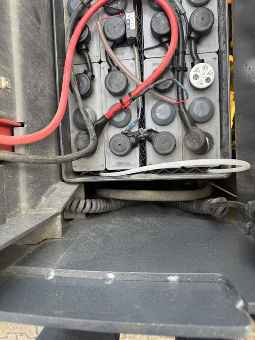 Paleciak elektryczny Jungheinrich Ejc 400 cm 1200 kg wózek Ejc 212