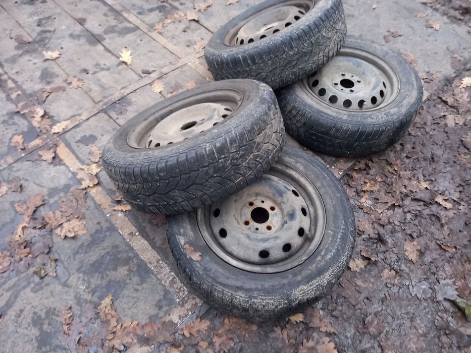 Резина з дисками р14