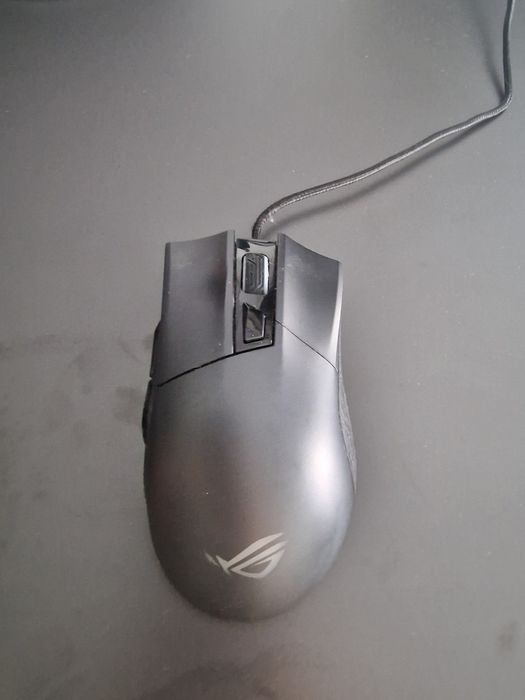 Rato Asus ROG Gladius II