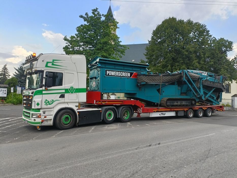 Transport towarowy, niskopodwoziowy maszyn, pojazdów, palety,platforma