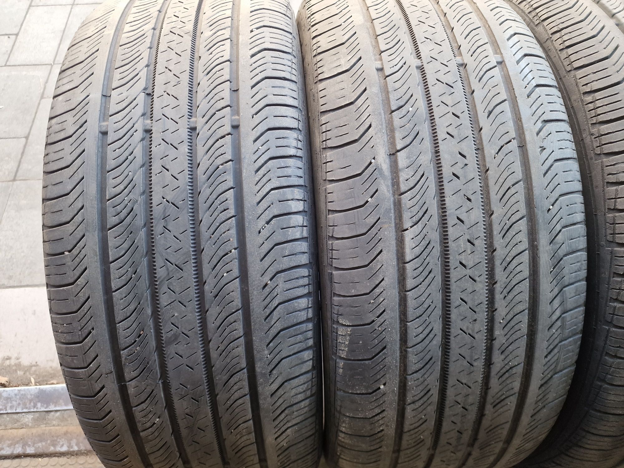 Летняя резина 235/50 R18 Continental LX Runflat