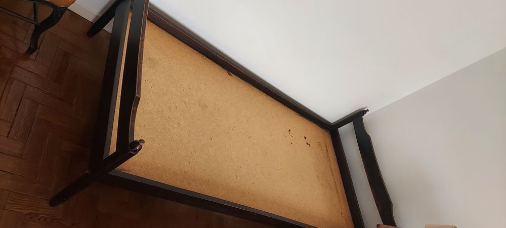 Cama olaio em bom estado