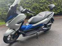 Skuter 125 ccm  Honda Forza Prawo jazdy B / ABS / Oparcie pasażera