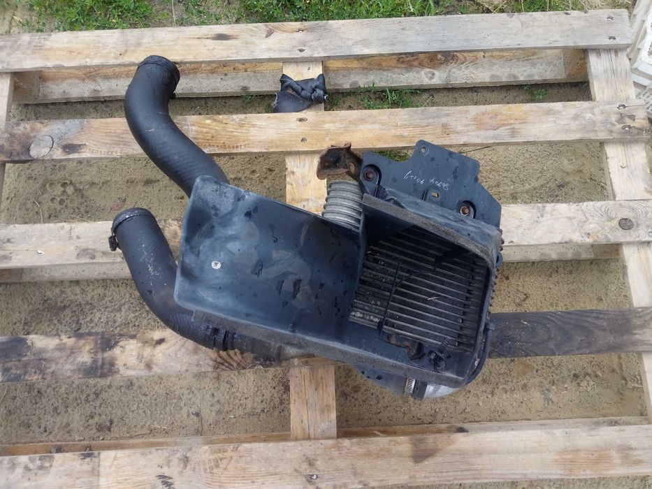 toyota avensis VERSO 2,0 D-4D 116KM INTERCOOLER kierownica