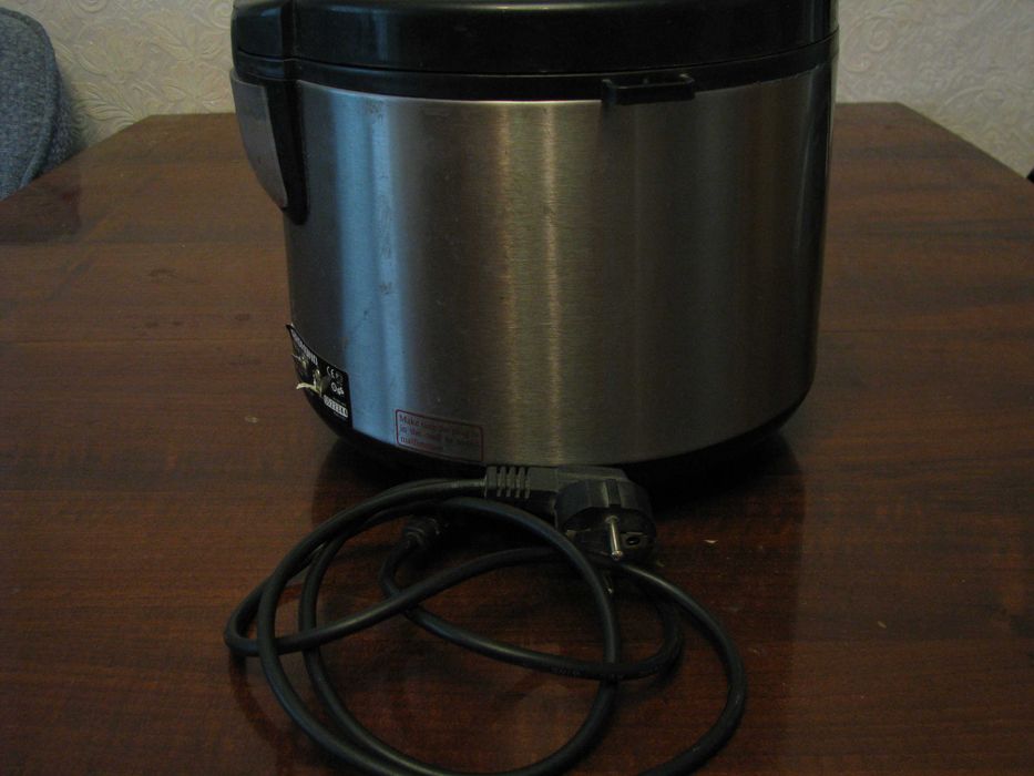 Мультиварка Redmond RMC - M 10 Power 500 W