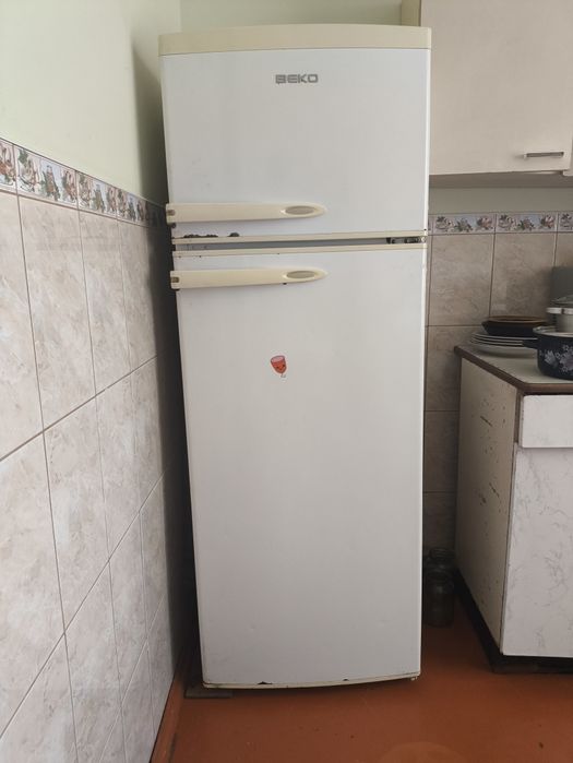 Холодильник BEKO, висота 162см