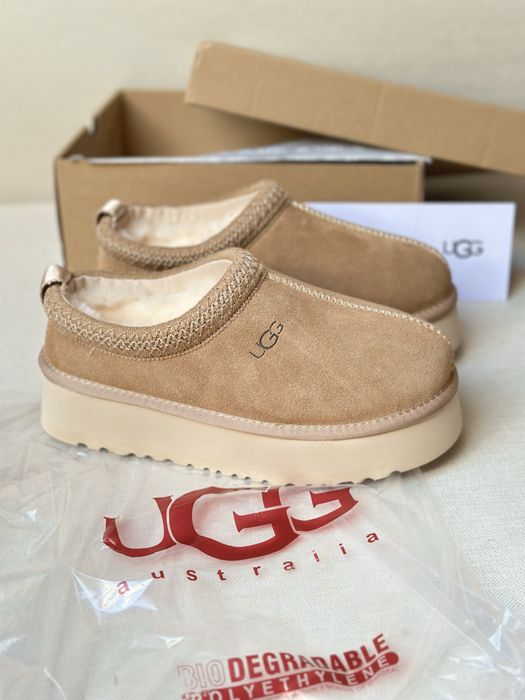 Угги Tazz , Натуральне хутро!! короткі ,натуральний  замш . Ugg , угги