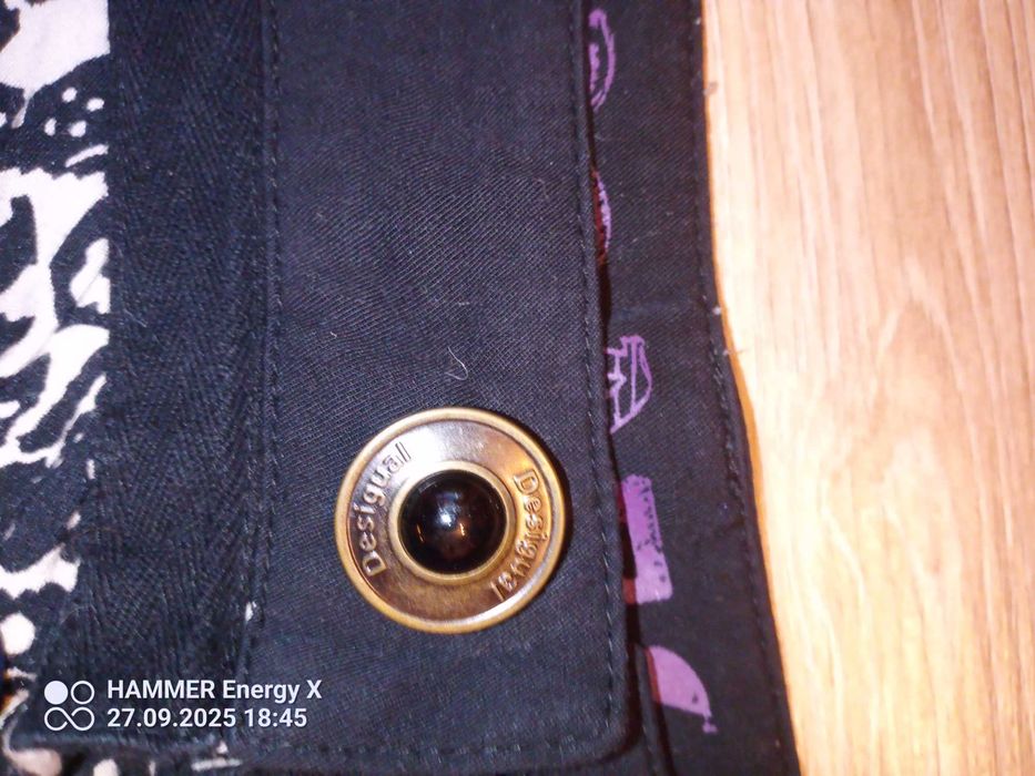 Cienkie spodnie damskie marki Desiguel rozm. 26/XS