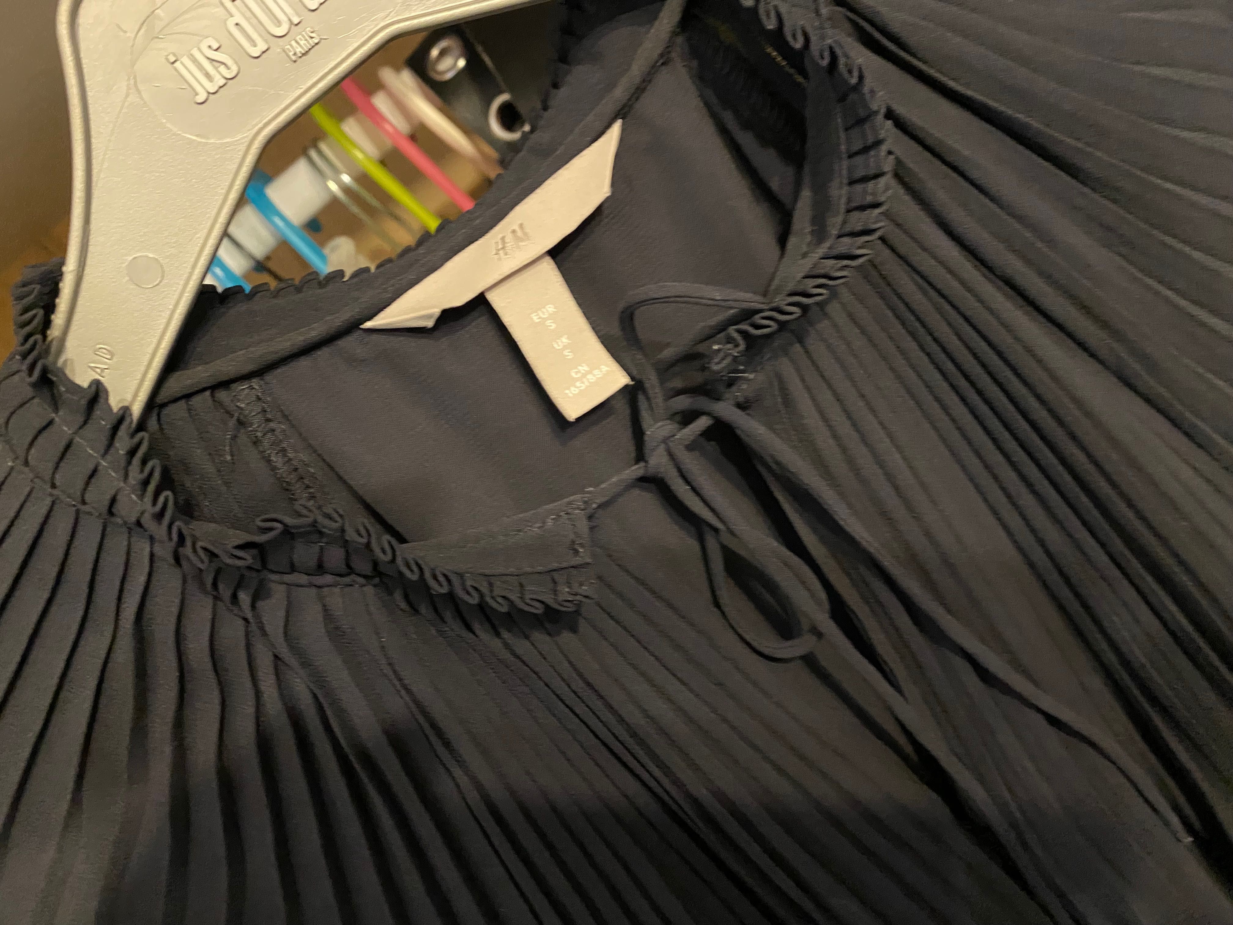 Sukienka H&M r. S 36granatowa plisowana