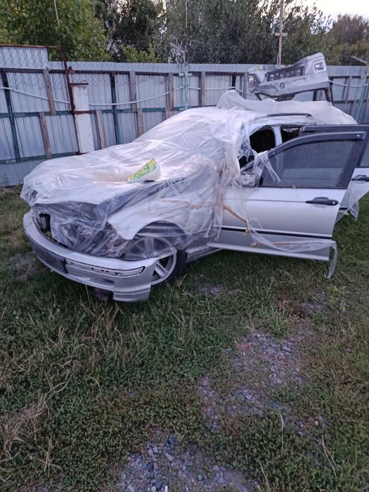 Продам бмв е46  після дтп