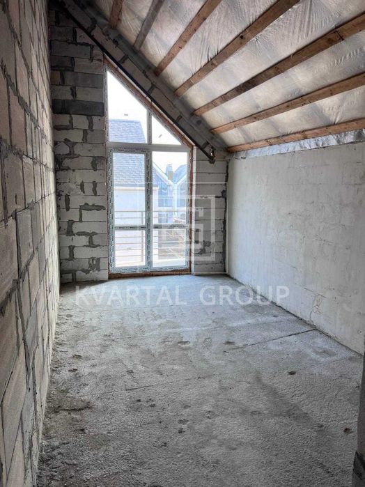 БЕЗ КОМІСІЇ! ТаунХаус 2 поверхи.3 кімнати+кухня студія.БЕЗ РЕМОНТУ.ГАЗ