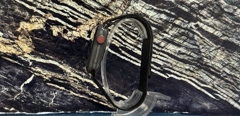 Apple Watch  Series 3 Black Ceramic Edition 42 mm LTE GPS / 93%