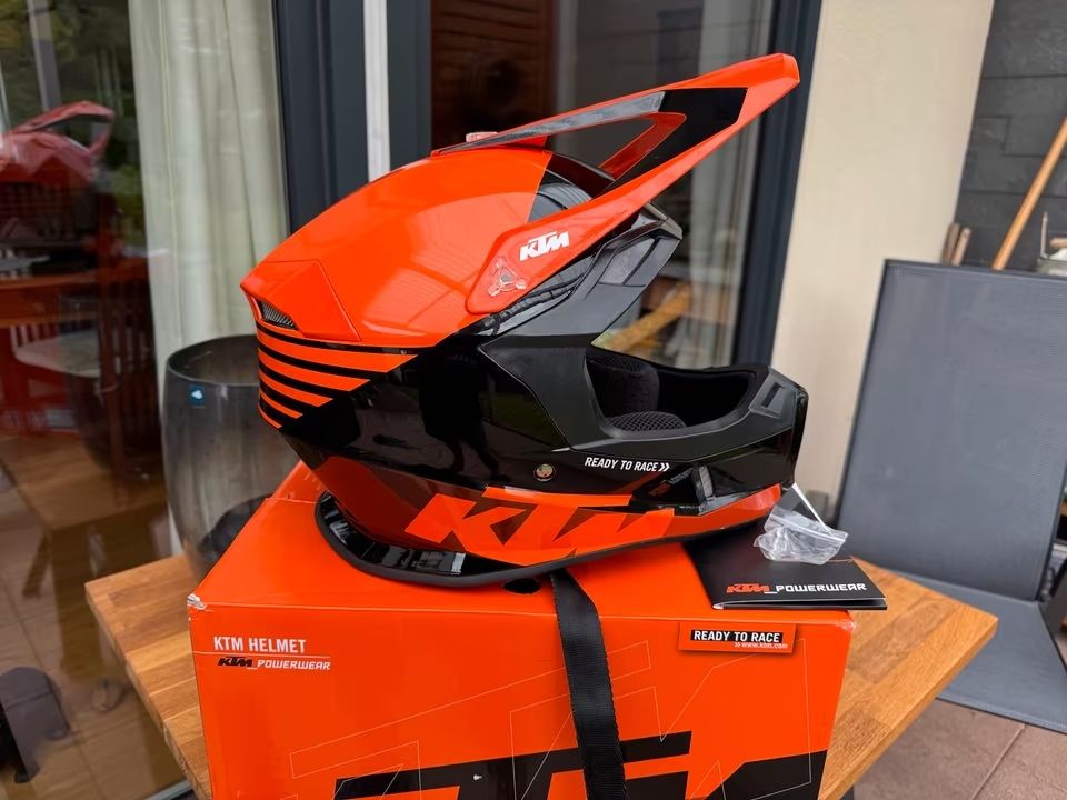 Кросовий шолом KTM оригінал! L