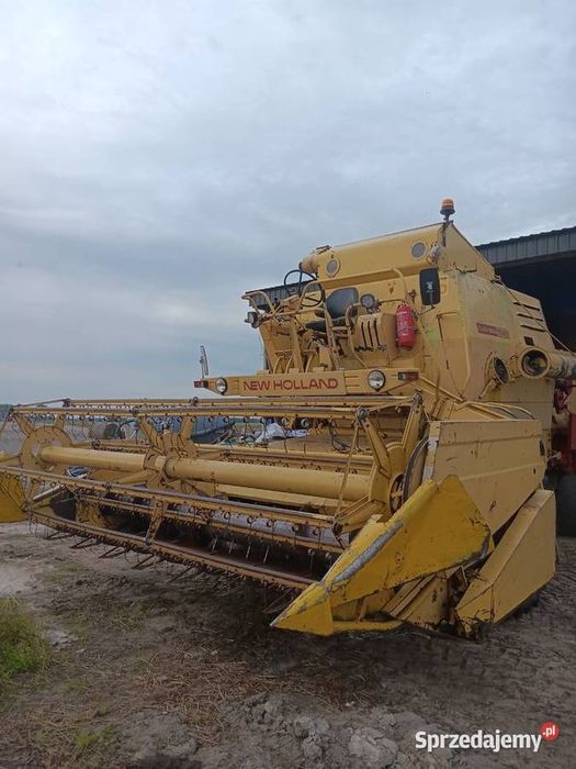 Kombajn New holland clayson