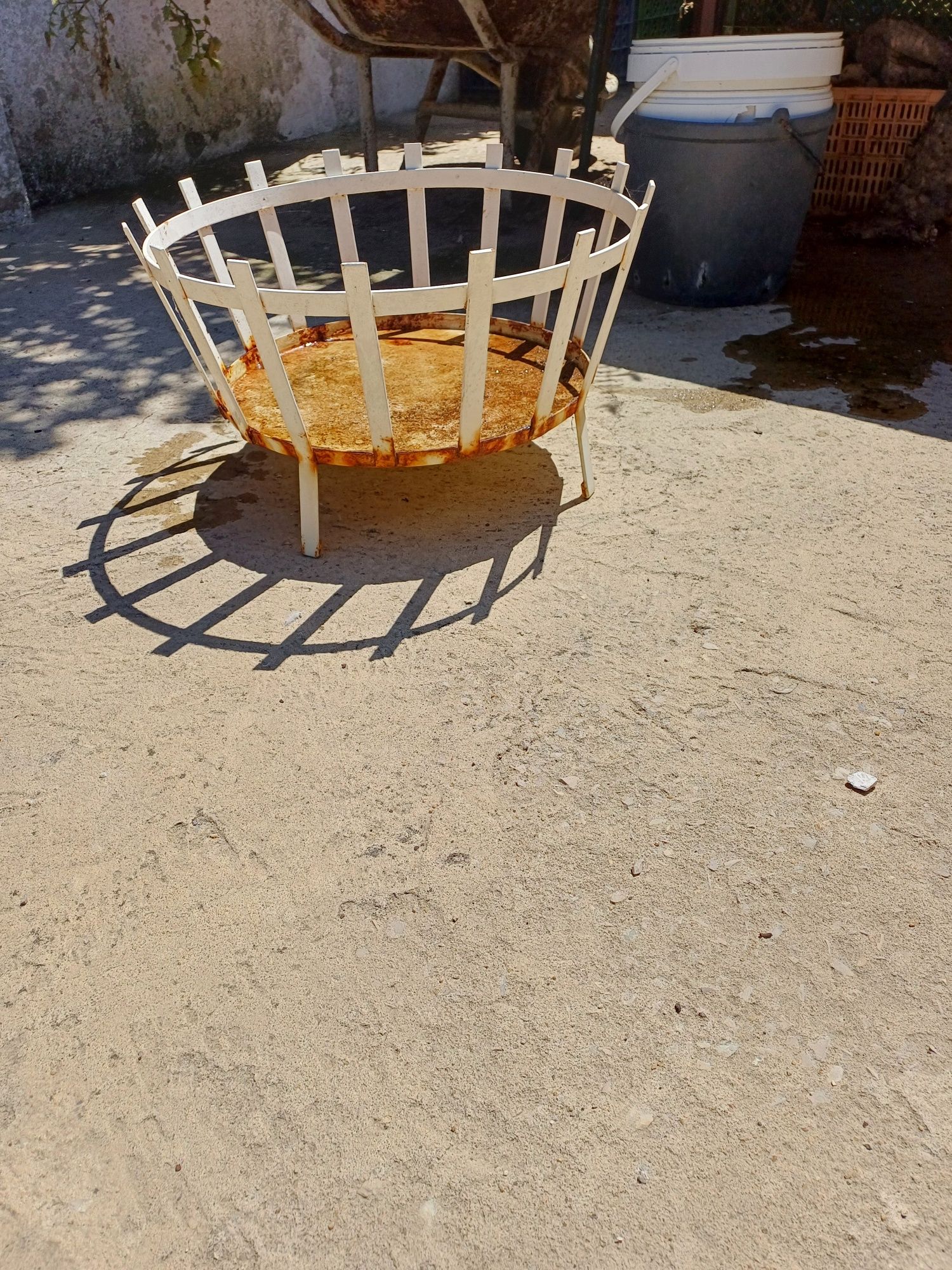 Balança antiga /floreira