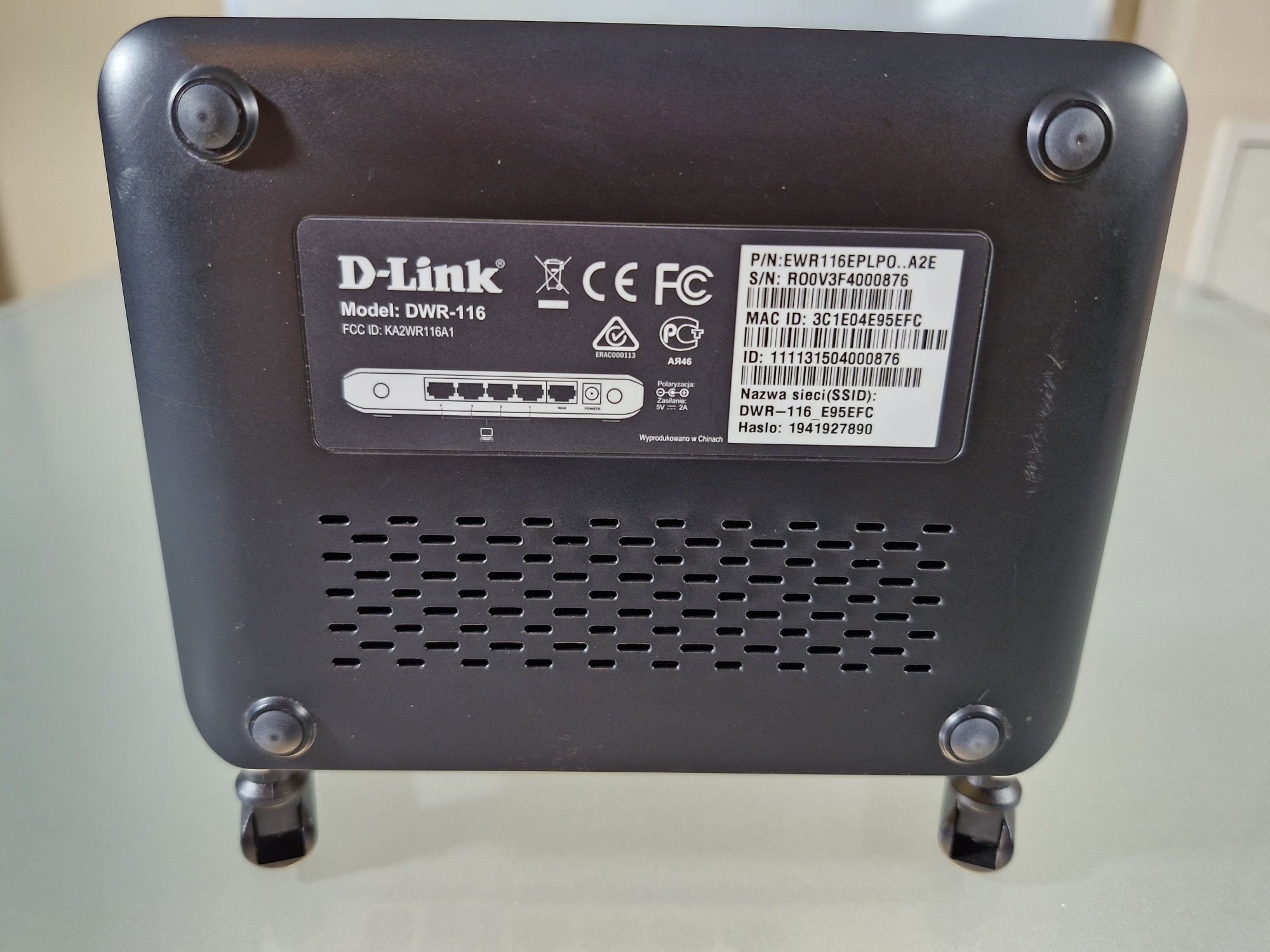 Router D-link DWR-116 + Modem HUAWEI E3276