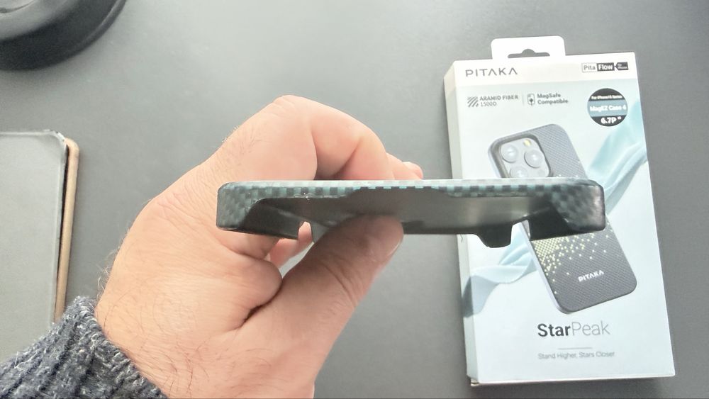 Чехол PITAKA на  iphone 15 pro max