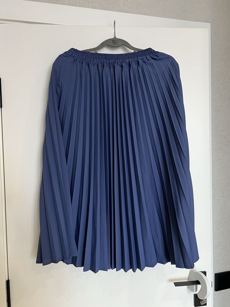 Сарафан ASOS , юбка та джинси H&M для вагітних (розмір Л- ХЛ)