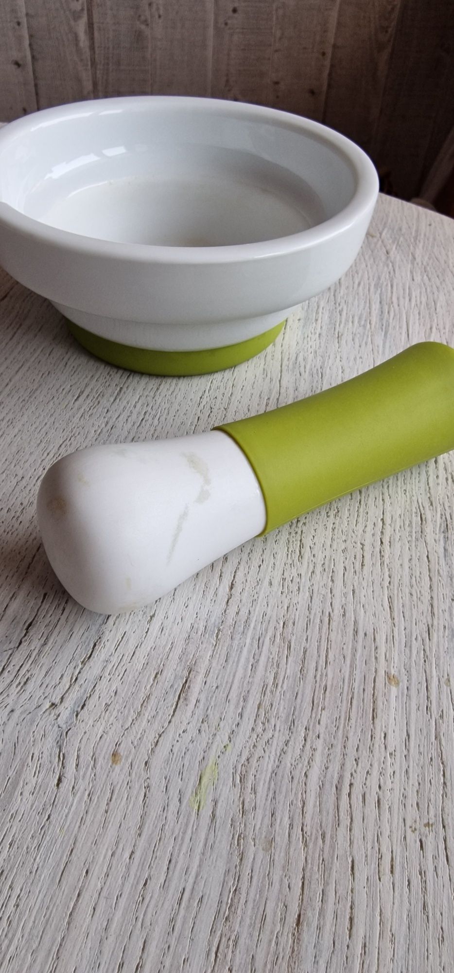 Moździerz Ikea, porcelana i guma