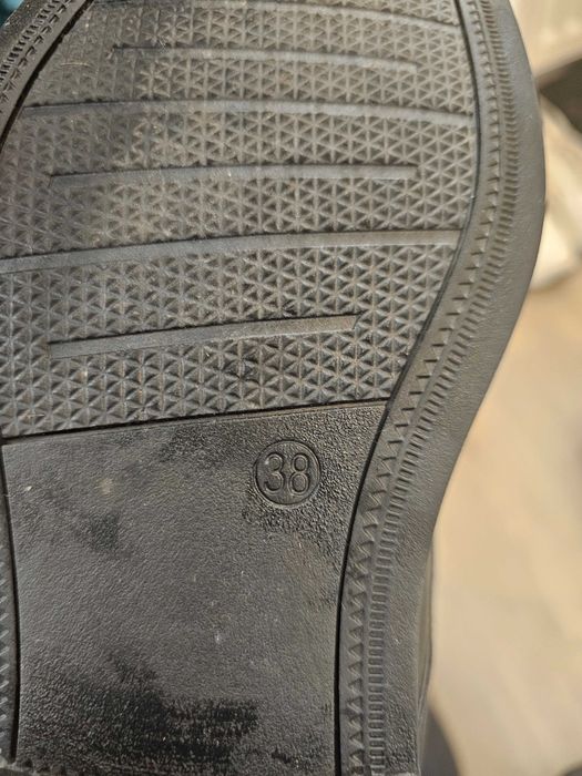 Buty do garnituru 38