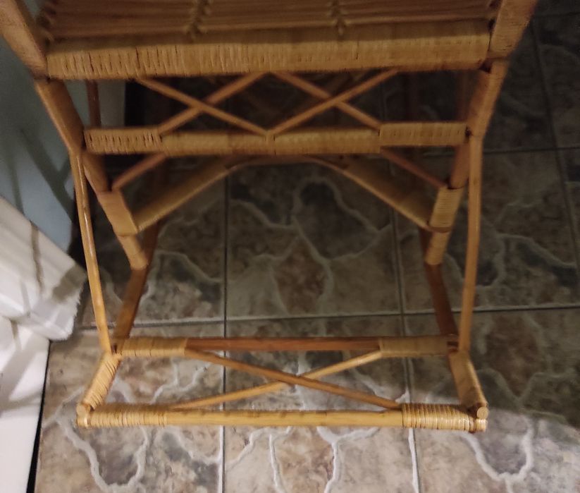 Плетене крісло качалка гойдалка ротанг плетеное кресло з лози