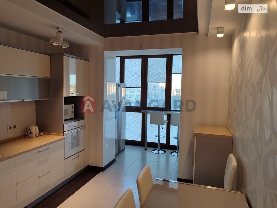 Сучасна двокімнатна квартира в самому серці міста район міськвиконкому