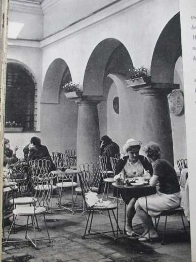 Wędrówki po Warszawie  - album / fotograficzny / Warszawa / stolica