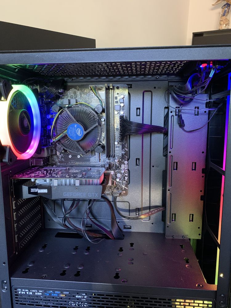 pc gamer / intel i3