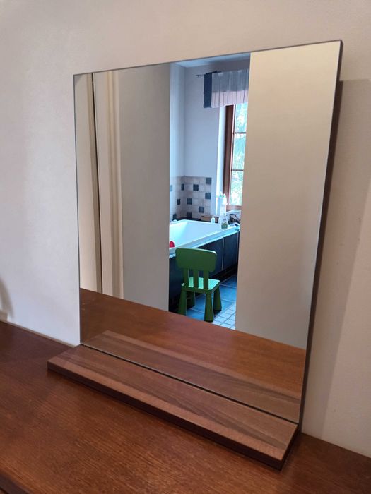 Lustro ścienne 50x60 cm z półką o szerokości 9 cm