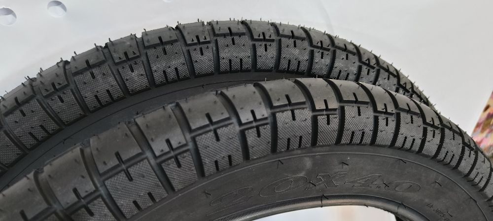 Покришки дуже якісні "Innova" для фетбайку 20"/4.0 100-406.