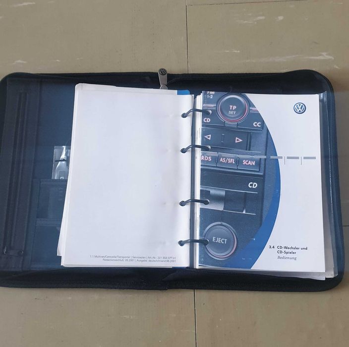 Instrukcja Obslugi+Etui.VW Multivan Transporter Caravelle instrukcja