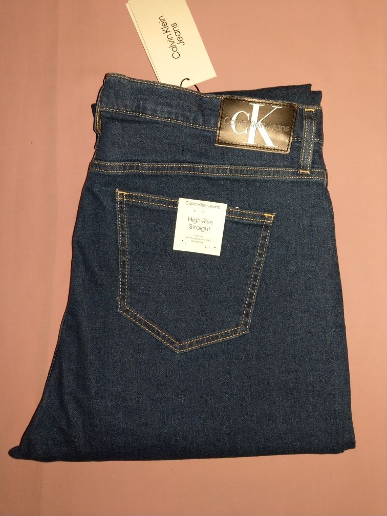 Wyprzedaż spodnie męskie Calvin Klein Jeans.