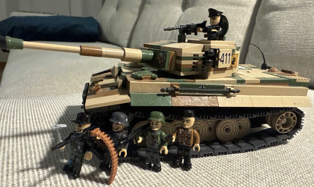 PzKpfw Vi Tiger Ausf. E | COBI 2487