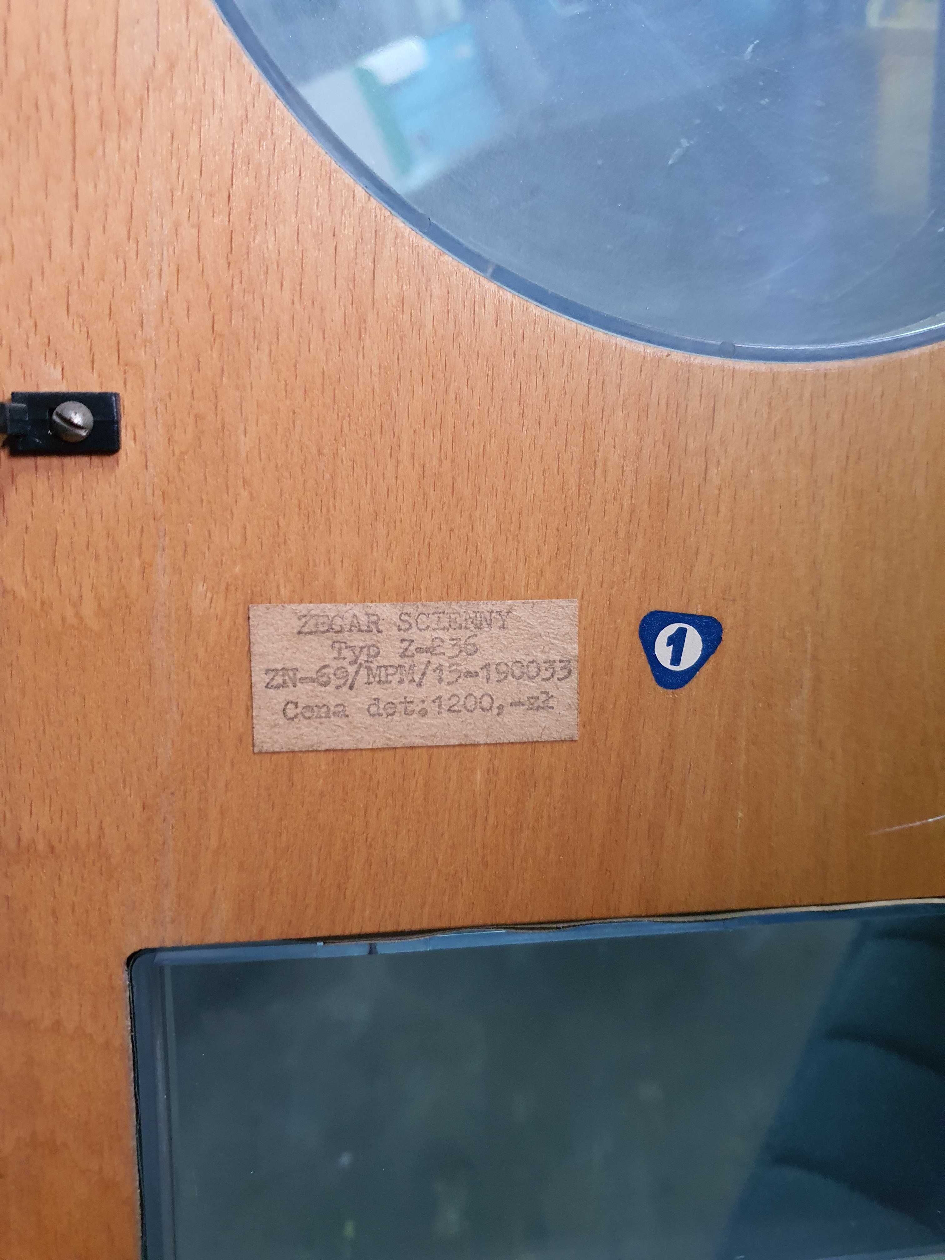 Zegar ścienny wiszący Predom Metron typ Z-236 PRL