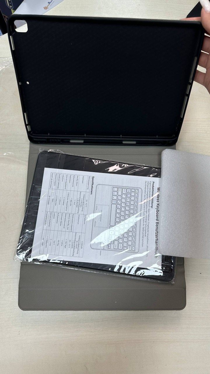 Чехли з клавіатурами iPad