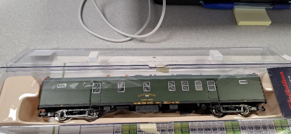 Carruagens Furgao Correios RENFE Electrotren H0 comboios eléctricos